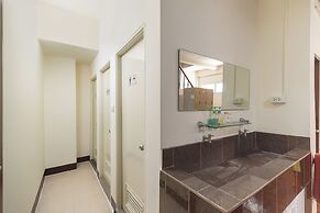 Bangkok Check Inn - Hostel