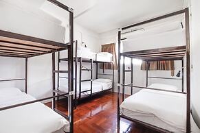 Bangkok Check Inn - Hostel