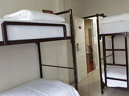 Bangkok Check Inn - Hostel
