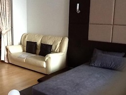 Baan Sathorn Riverfront