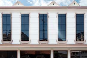 The Rise Aron Business Hotel Merter