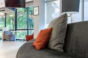 Red Planet Bangkok Surawong