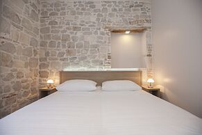 Tifani Luxury Rooms