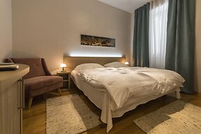 Tifani Luxury Rooms