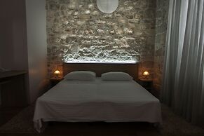 Tifani Luxury Rooms