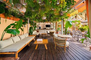 The Plymouth South Beach