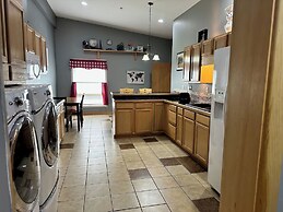 Iveys Motor Lodge Houlton