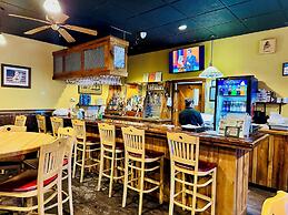 Iveys Motor Lodge Houlton