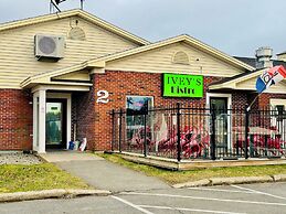 Iveys Motor Lodge Houlton