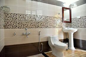 Jungle Palace Homestay