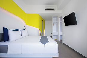 YELLO Hotel Jemursari Surabaya