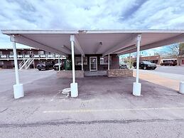 Tomahawk Motor Lodge By OYO Riverton US-26