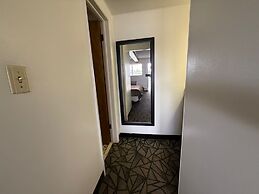 Tomahawk Motor Lodge By OYO Riverton US-26