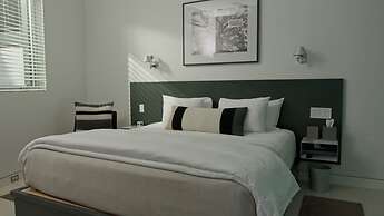 Frame Hotel - Treehouse (formerly Kimber Modern)