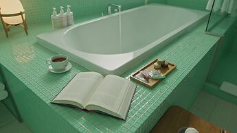 Frame Hotel - Treehouse (formerly Kimber Modern)