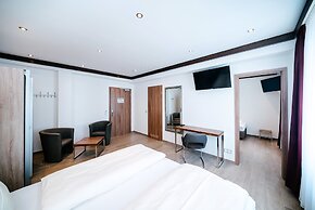 Central City Hotel