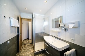 Central City Hotel