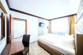 Central City Hotel