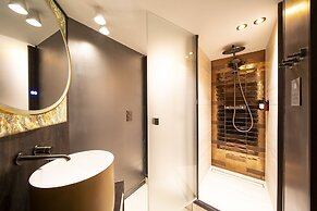 Mister Highland Hotel