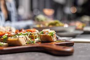 Mister Highland Hotel