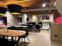 Mister Highland Hotel