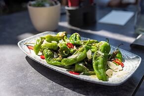 Mister Highland Hotel