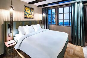 Mister Highland Hotel