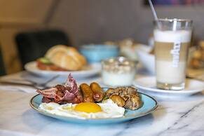 Mister Highland Hotel