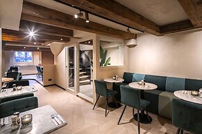 Mister Highland Hotel