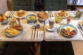 Mister Highland Hotel