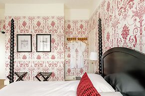 The Royal Hotel