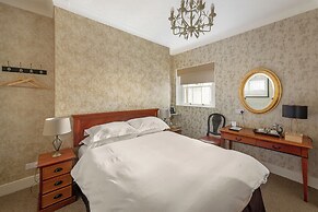 The Royal Hotel