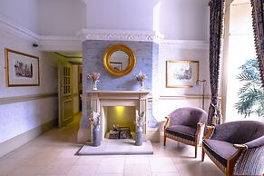 The Royal Hotel