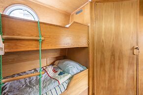 The Four Sisters Boatel