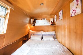 The Four Sisters Boatel