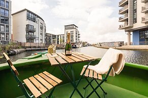 The Four Sisters Boatel