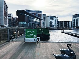 The Four Sisters Boatel