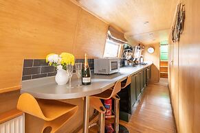 The Four Sisters Boatel