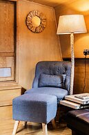 The Four Sisters Boatel