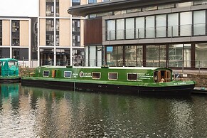 The Four Sisters Boatel