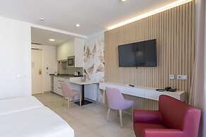 Aparthotel BCL Levante Beach
