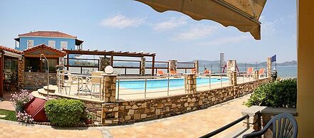 Gera Bay Studios and Apartments