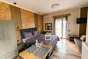 Gera Bay Studios and Apartments