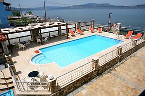 Gera Bay Studios and Apartments