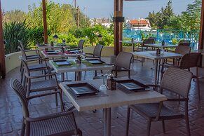 Rafael Hotel - Adults Only