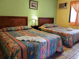 Hotel Puerto Libre