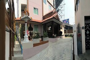 Kim Hostel at Morleng