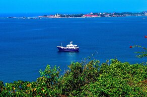 Villa Baywatch Rumassala