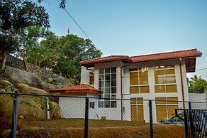 Villa Baywatch Rumassala