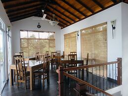 Villa Baywatch Rumassala